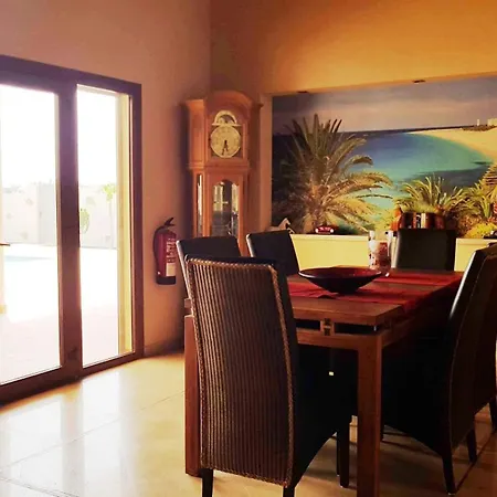 El Lomo - Abseits Vom Massentourismus *