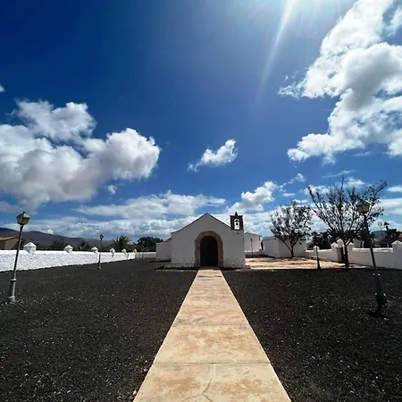 ヴィラ El Lomo - Abseits Vom Massentourismus Triquivijate